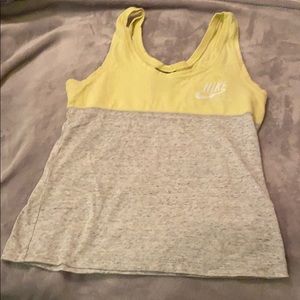 ☀️LIKE NEW! Nike Sportswear Yellow and Grey Top☀️